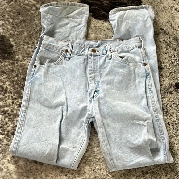 Cowboy cut wranglers Light Blue Denim Jeans - Picture 4 of 5